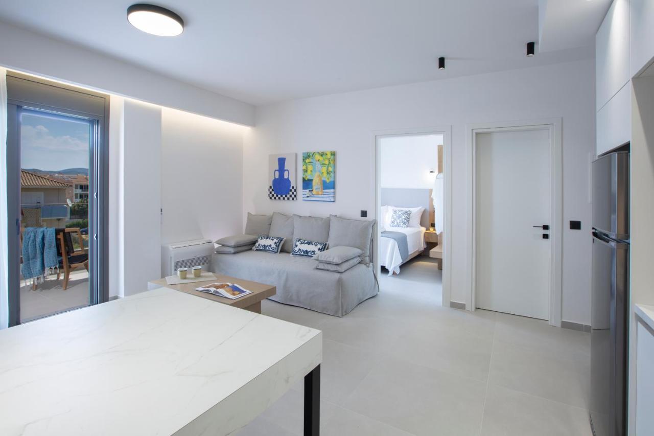 Achillion Suites Lefkáda エクステリア 写真