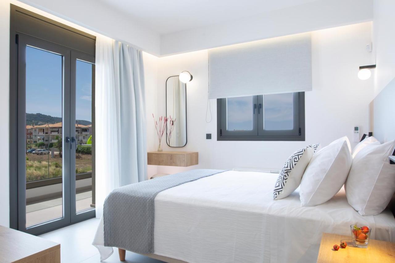 Achillion Suites Lefkáda エクステリア 写真