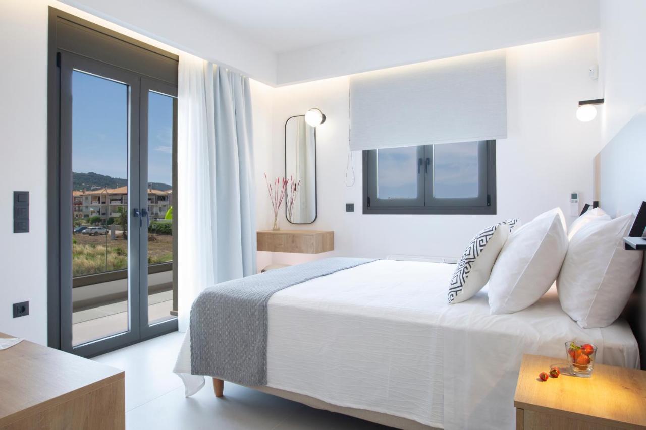 Achillion Suites Lefkáda エクステリア 写真