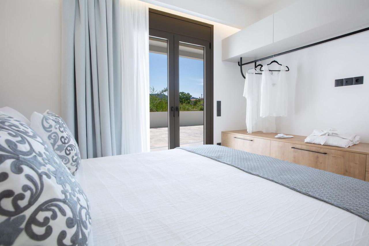 Achillion Suites Lefkáda エクステリア 写真