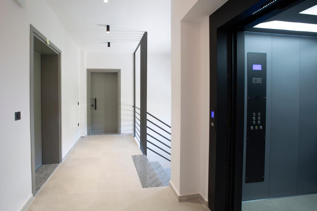 Achillion Suites Lefkáda エクステリア 写真