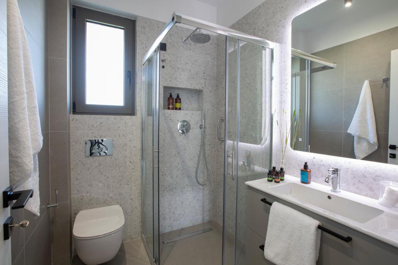 Achillion Suites Lefkáda エクステリア 写真