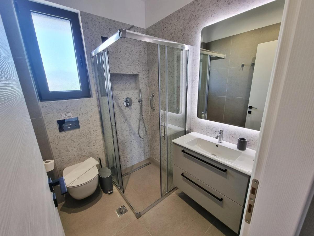 Achillion Suites Lefkáda エクステリア 写真