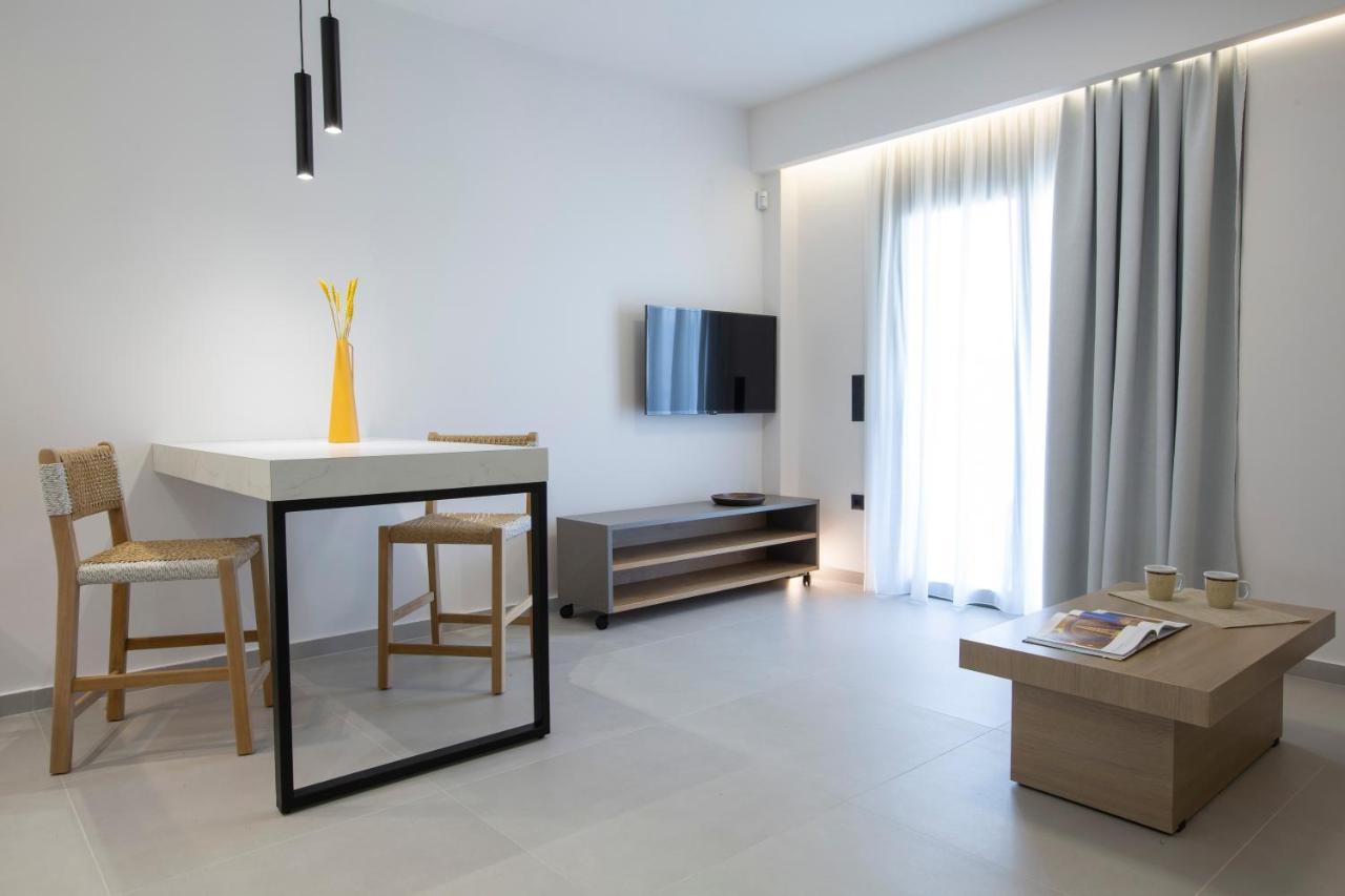 Achillion Suites Lefkáda エクステリア 写真