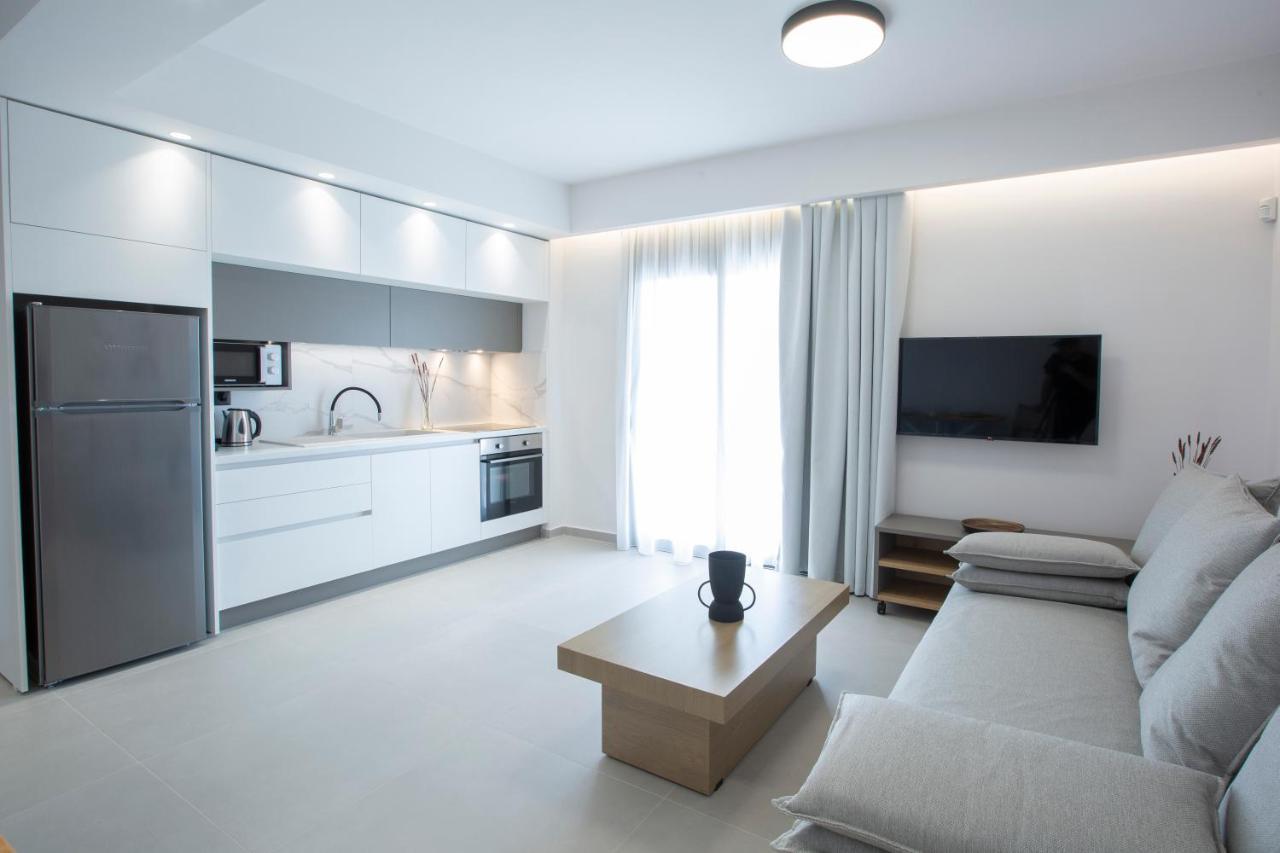 Achillion Suites Lefkáda エクステリア 写真
