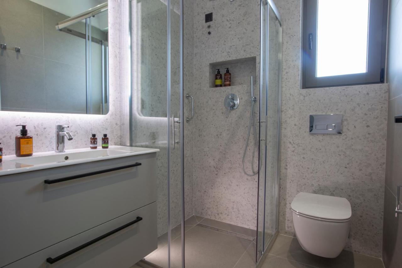 Achillion Suites Lefkáda エクステリア 写真