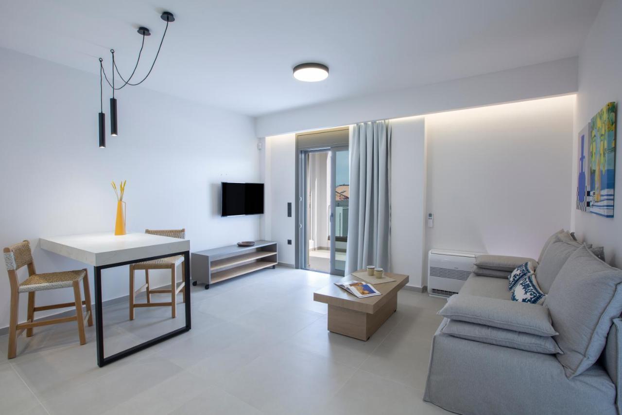 Achillion Suites Lefkáda エクステリア 写真