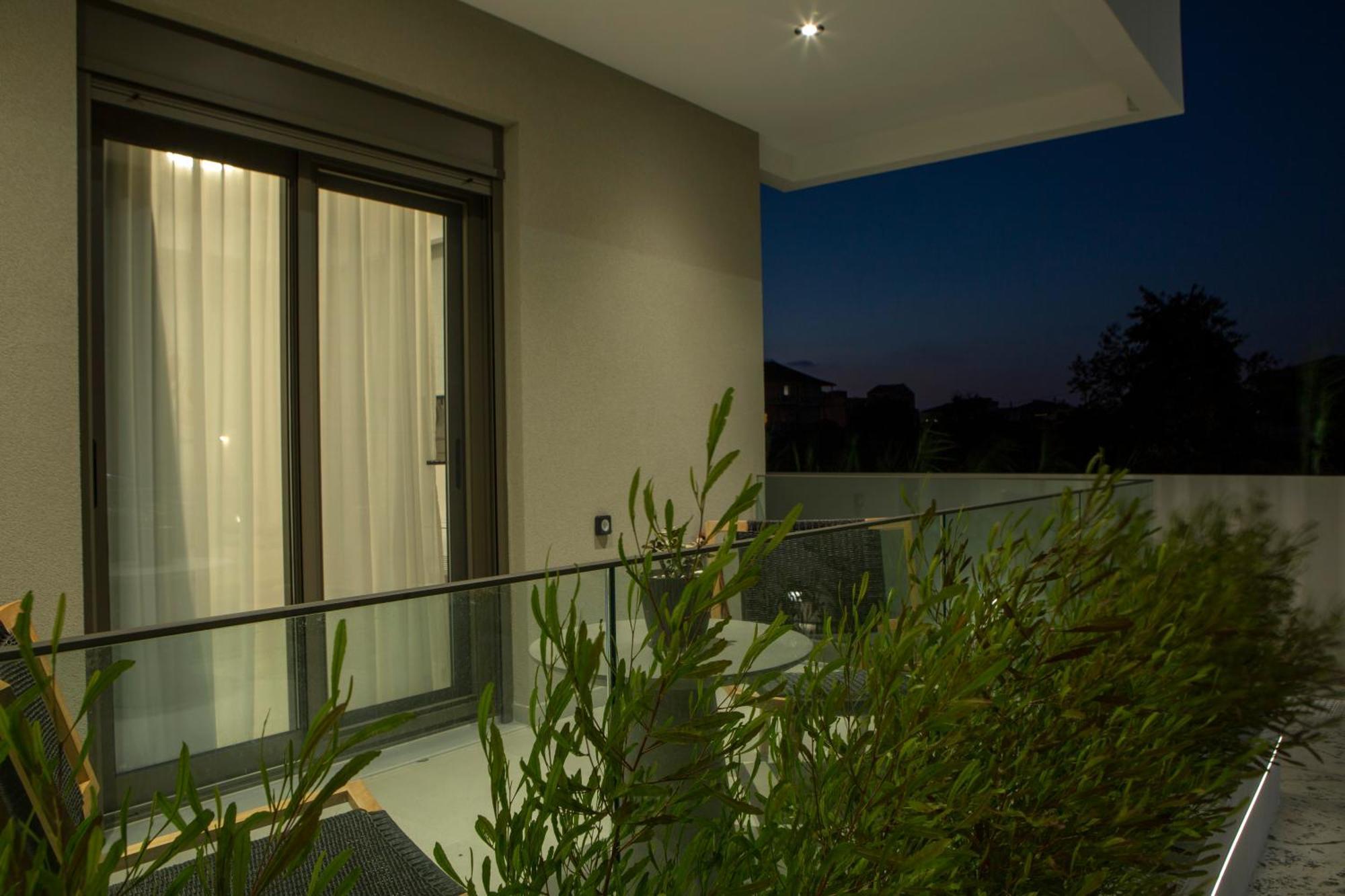 Achillion Suites Lefkáda エクステリア 写真